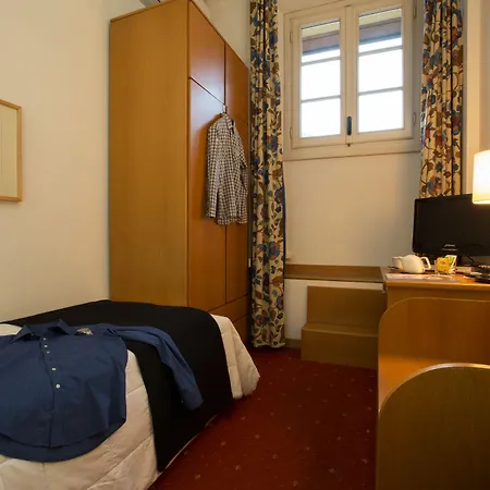 Ξενοδοχείο Giardino 2*